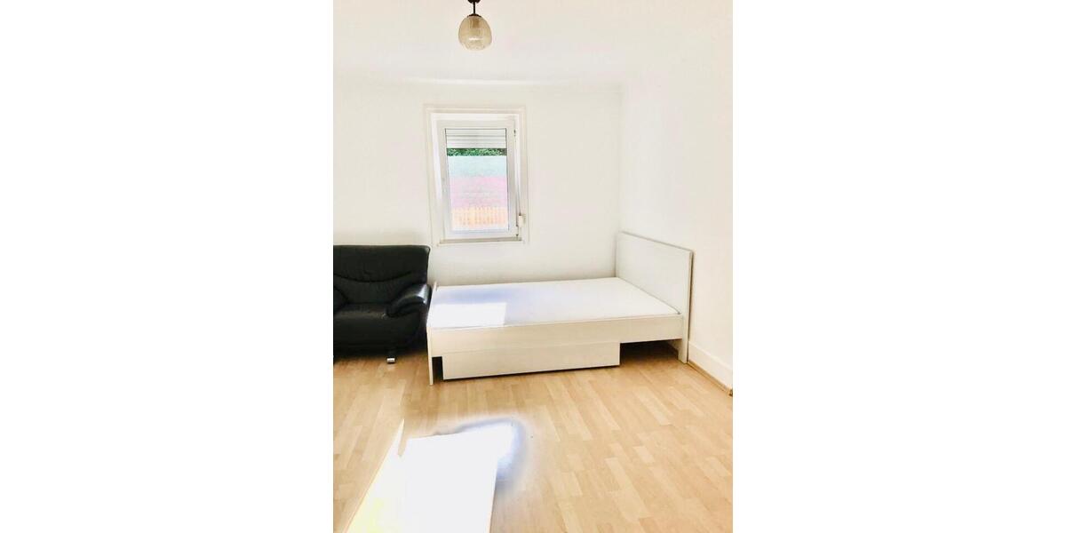 Wohnen auf Zeit Esslingen am Neckar - 1 Zimmer, 25 m&sup2;, 325&euro; | Angebot:23313524