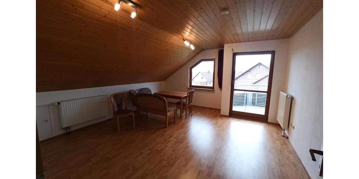 Dachgeschoßwohnung Münsingen - 2 Zimmer, 800&euro; | Angebot:22499082