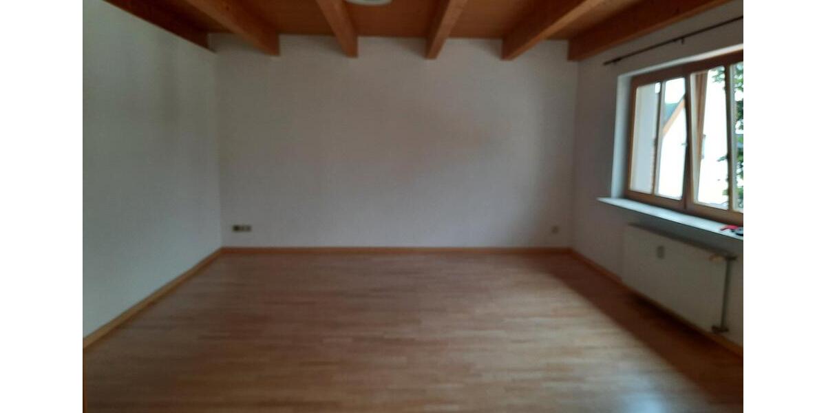 Etagenwohnung Wiernsheim - 3 Zimmer, 89 m&sup2;, 980&euro; | Angebot:26543774