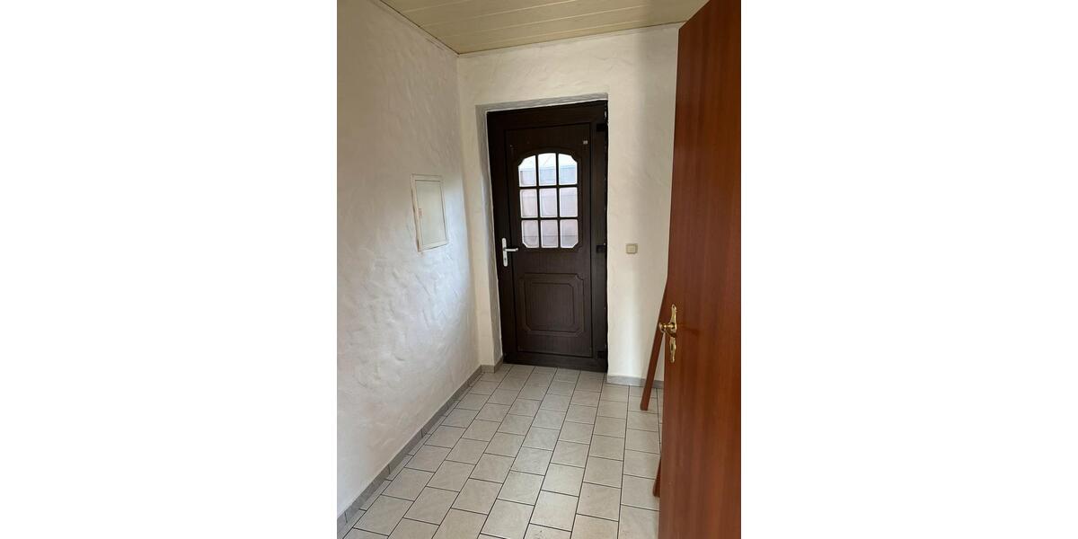 Erdgeschoßwohnung Schiffweiler - 1 Zimmer, 47 m&sup2;, 425&euro; | Angebot:27637784
