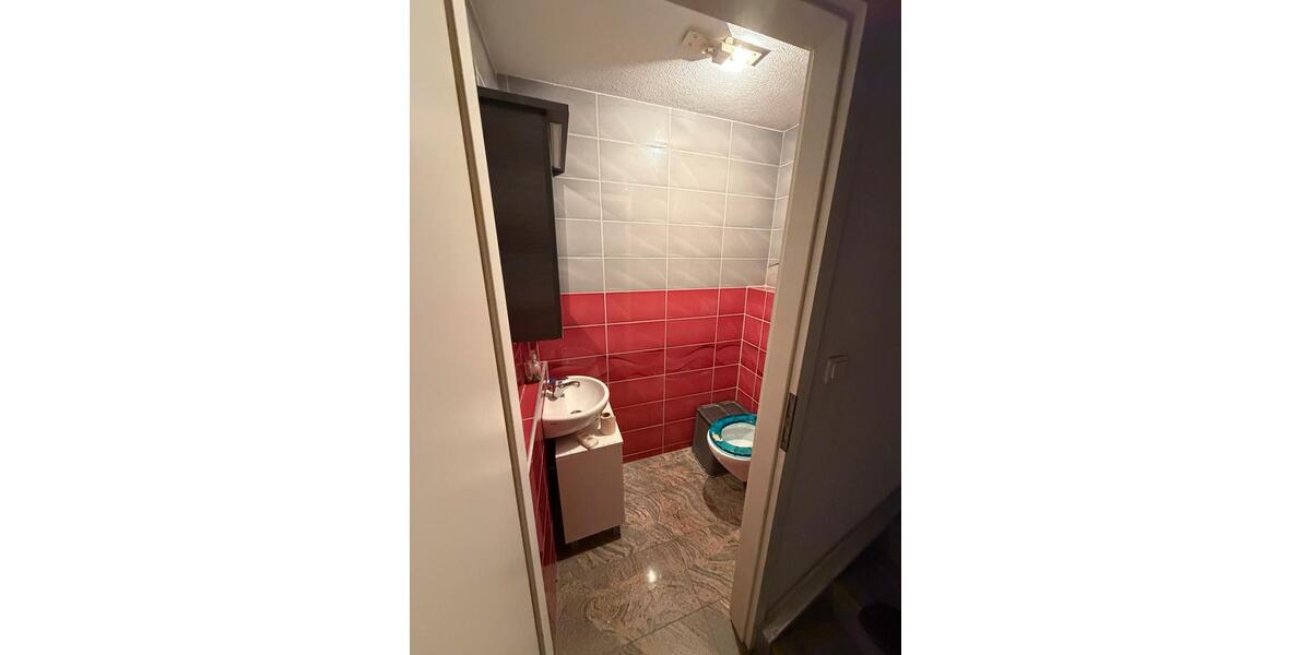 Doppelhaushälfte Spaichingen - 5 Zimmer, 165 m&sup2;, 1.500&euro; | Angebot:24585307