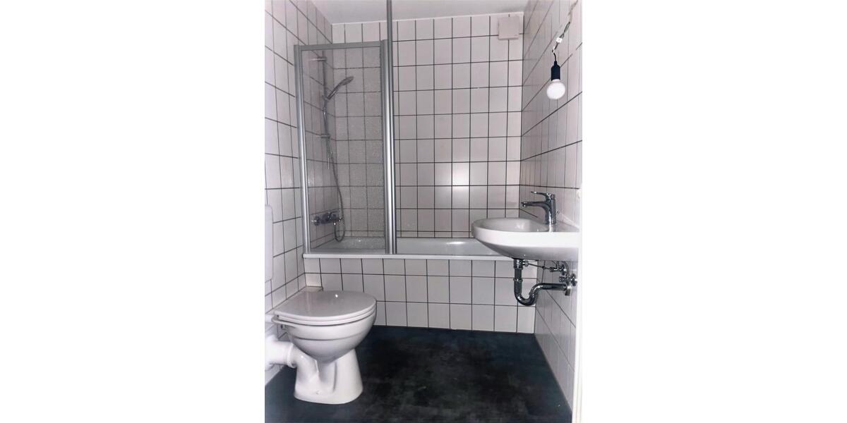 Etagenwohnung Eibenstock - 3 Zimmer, 84 m&sup2;, 440&euro; | Angebot:25879863