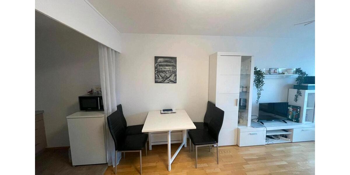 Schöne möbilierte 2 ZKB Wohnung mit Balkon Homburg City 2 zimmer