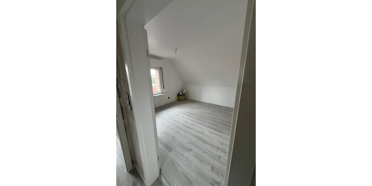 Einfamilienhaus Elsdorf - 4 Zimmer, 140 m&sup2;, 1.500&euro; | Angebot:26568105