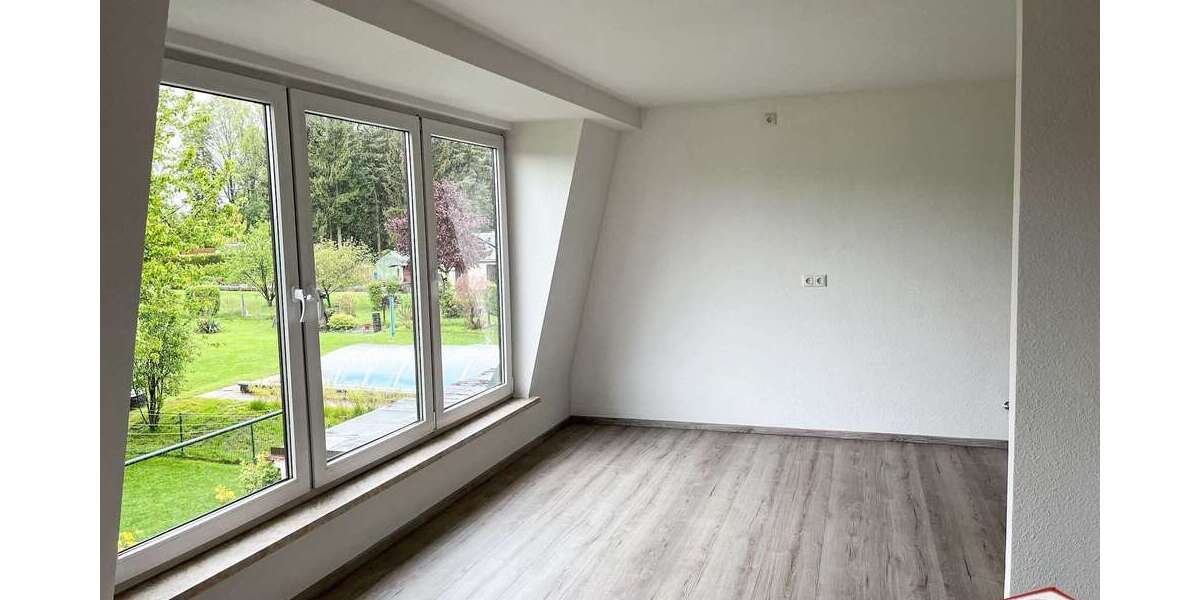 Etagenwohnung Lugau - 4 Zimmer, 96 m&sup2;, 816&euro; | Angebot:26742053