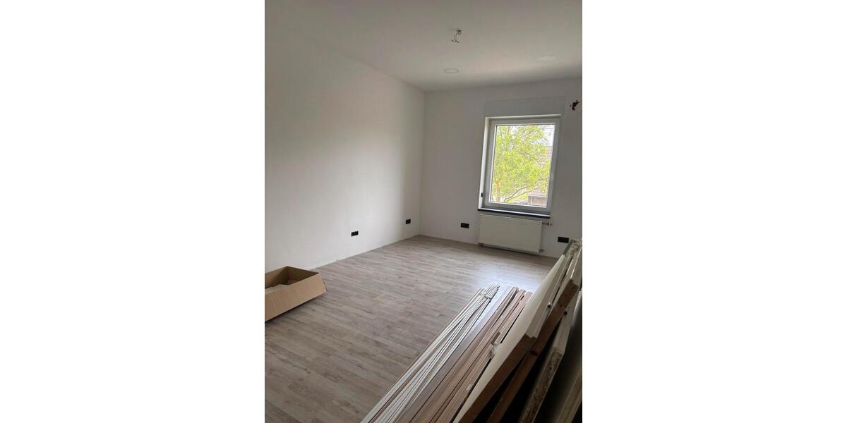 Etagenwohnung Duisburg Walsum - 3 Zimmer, 105 m&sup2;, 850&euro; | Angebot:26535413