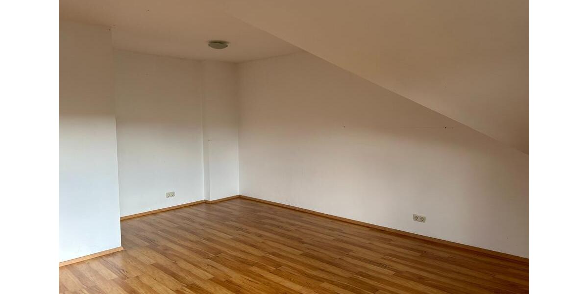 Dachgeschoßwohnung Schaufling - 1.5 Zimmer, 50 m&sup2;, 350&euro; | Angebot:25931469