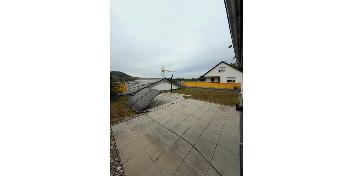 Dachgeschoßwohnung Neuffen - 3 Zimmer, 93 m&sup2;, 1.550&euro; | Angebot:26130342