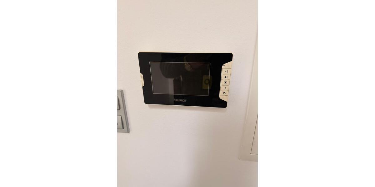 Wohnen auf Zeit Ludwigshafen am Rhein Ludwigshafen-Hemshof - 10 Zimmer, 300 m&sup2;, 650&euro; | Angebot:26636897