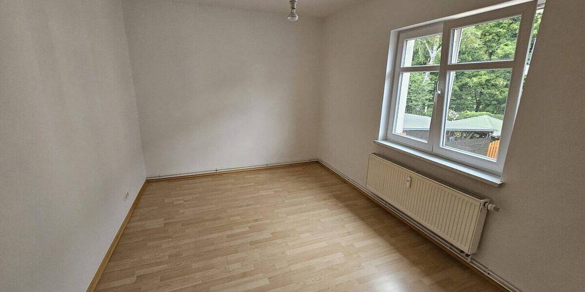 Etagenwohnung Eberswalde Finow - 4 Zimmer, 105 m&sup2;, 1.160&euro; | Angebot:26500073