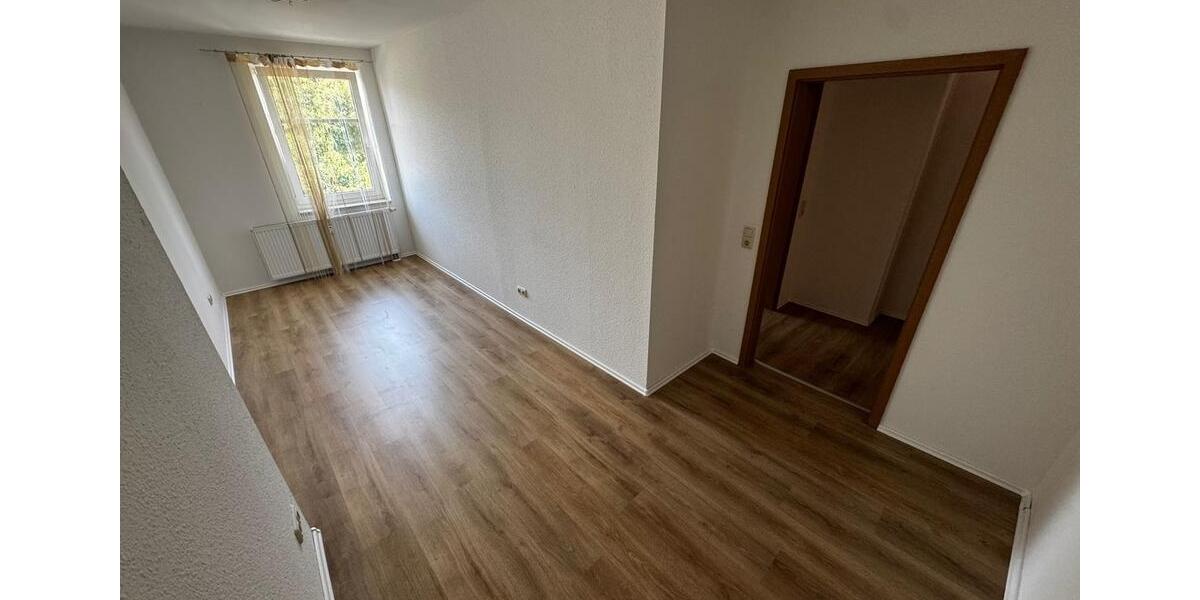 Zentrumsnahe 4 Raum Wohnung mit Kaminanschluss 4 zimmer
