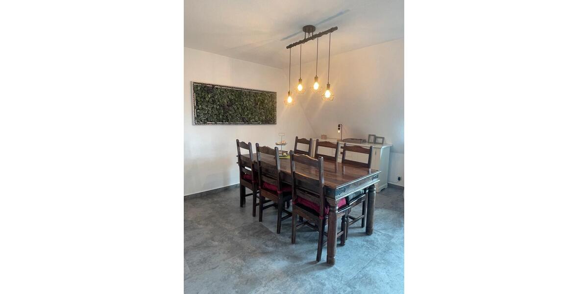 Wohnen auf Zeit Lüdenscheid - 5 Zimmer, 100 m&sup2;, 120&euro; | Angebot:24563451