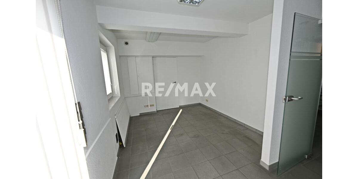 Gewerbeobjekt Bedburg-Hau Hau - 2.016&euro; | Angebot:23795359