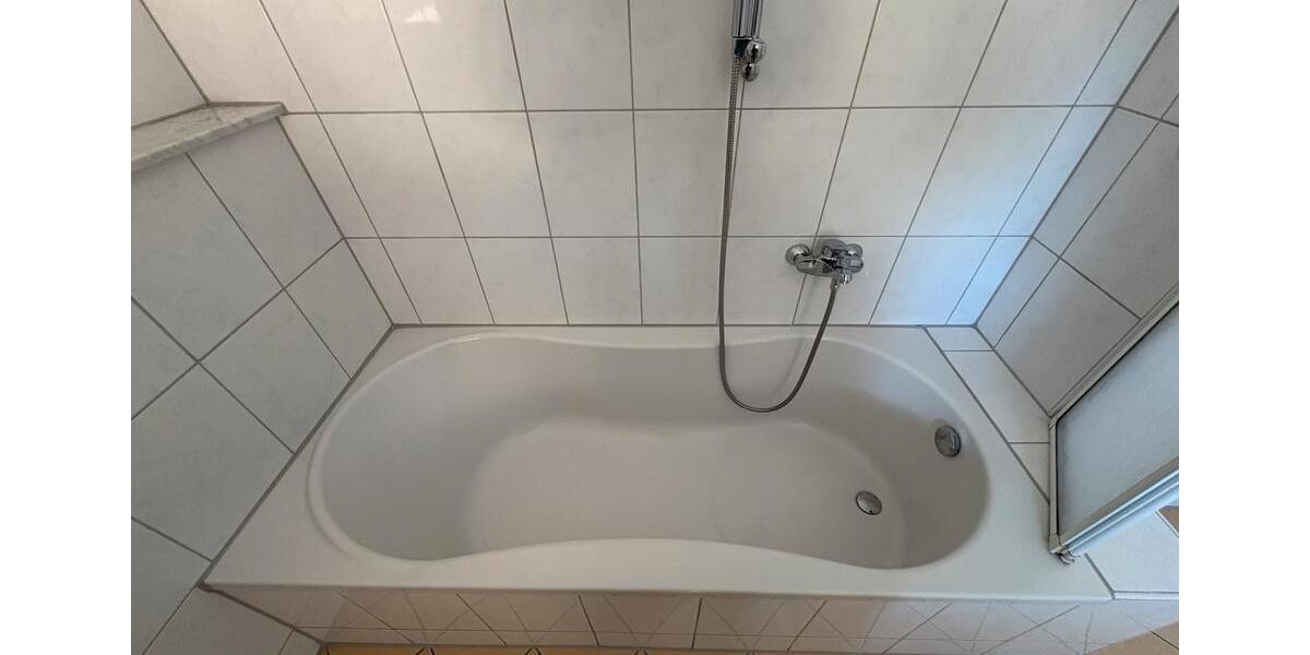 Dachgeschoßwohnung Gundelfingen an der Donau - 3 Zimmer, 100 m&sup2;, 1.150&euro; | Angebot:24414115