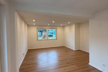 Erstbezug nach Kernsanierung - Moderne 3 Zimmer Wohnung 3 zimmer