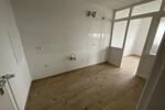 Modernisierte 3-ZKB-BalkonWohnung in der 11. Etage eines Hochhauses im Europaviertel zu vermieten!