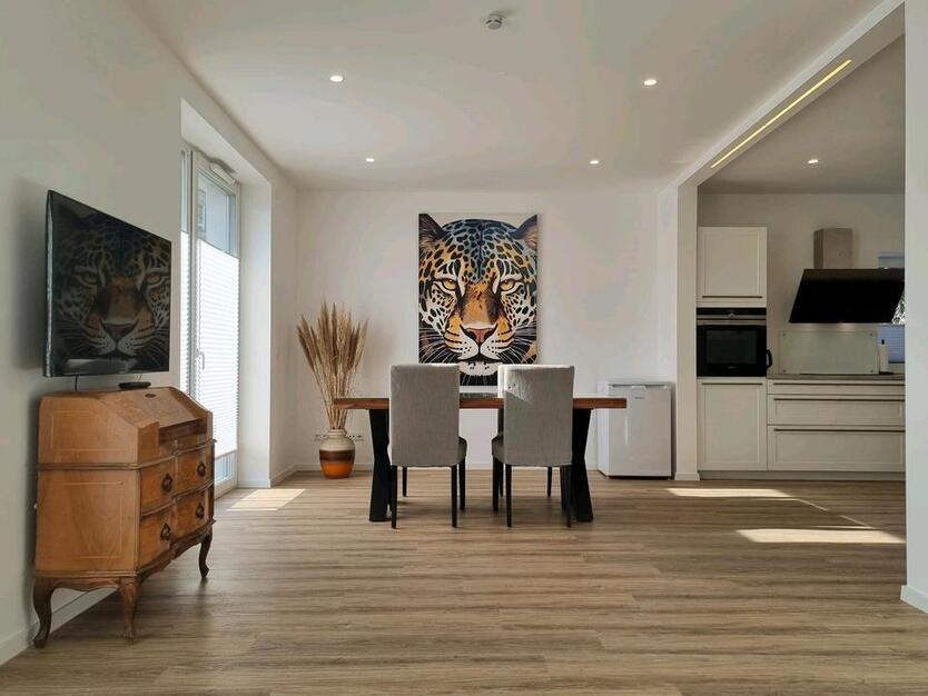Moderne Wohnung in ruhiger Lage–ab November 25 *Miete auf Zeit*