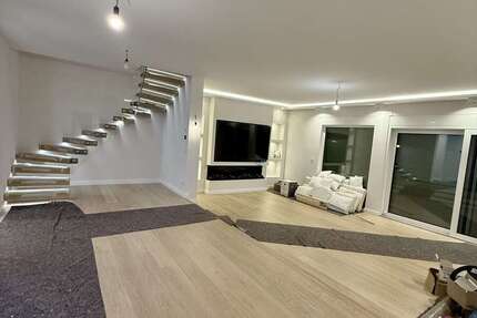 Wohnung Berlin Charlottenburg-Wilmersdorf - 6 Zimmer, 210 m&sup2;, 5.500&euro; | Angebot:26182977