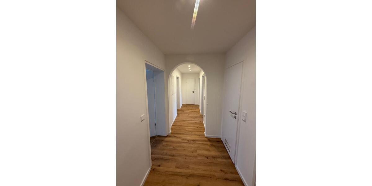Etagenwohnung Coburg - 3 Zimmer, 77 m&sup2;, 715&euro; | Angebot:25705633