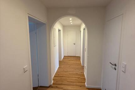 Wohnung Coburg - 3 Zimmer, 77 m&sup2;, 715&euro; | Angebot:25705633