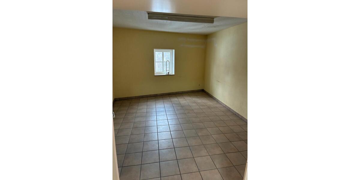 Gewerbeobjekt Ipsheim - 1.200&euro; | Angebot:24739480