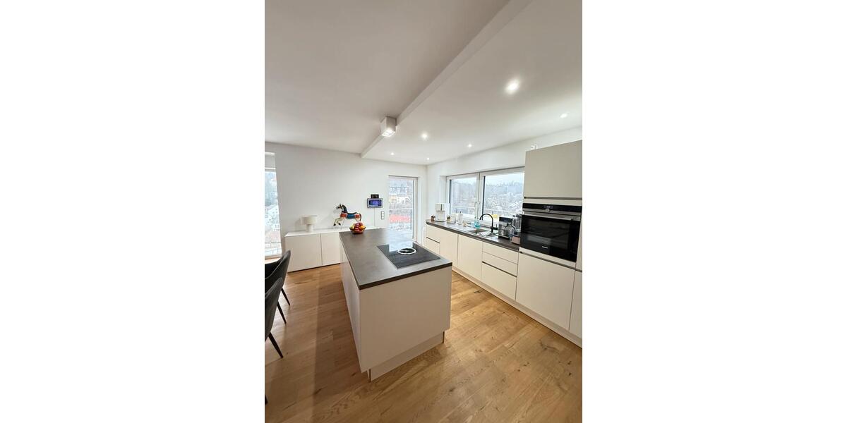 Erdgeschoßwohnung Kumhausen - 3.5 Zimmer, 140 m&sup2;, 2.100&euro; | Angebot:24753080