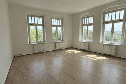 Wohnung Plauen Preißelpöhl - 4 Zimmer, 105 m&sup2;, 595&euro; | Angebot:26570893