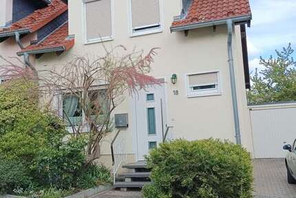 Haus zum Mieten in Geringswalde 740 € 92 m² 6 zimmer