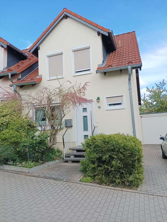 Haus zum Mieten in Geringswalde 740 € 92 m² 6 zimmer