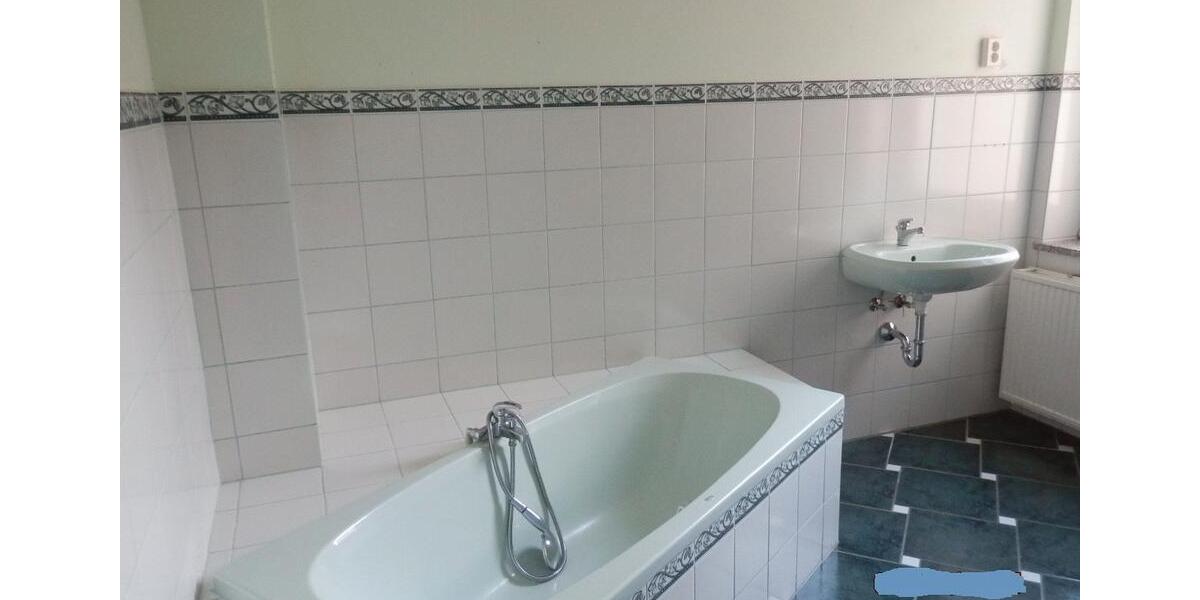 Erdgeschoßwohnung Limbach-Oberfrohna Oberfrohna - 4 Zimmer, 101 m&sup2;, 495&euro; | Angebot:26394895