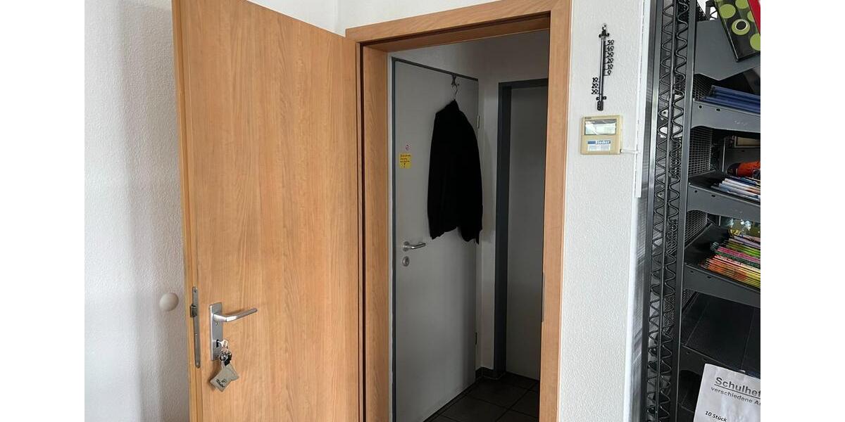 Top-Lage: Gewerbefläche für Laden des täglichen Bedarfs zimmer