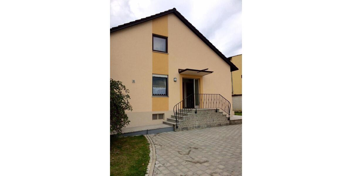 Dachgeschoßwohnung Hepberg - 1 Zimmer, 320&euro; | Angebot:23631506