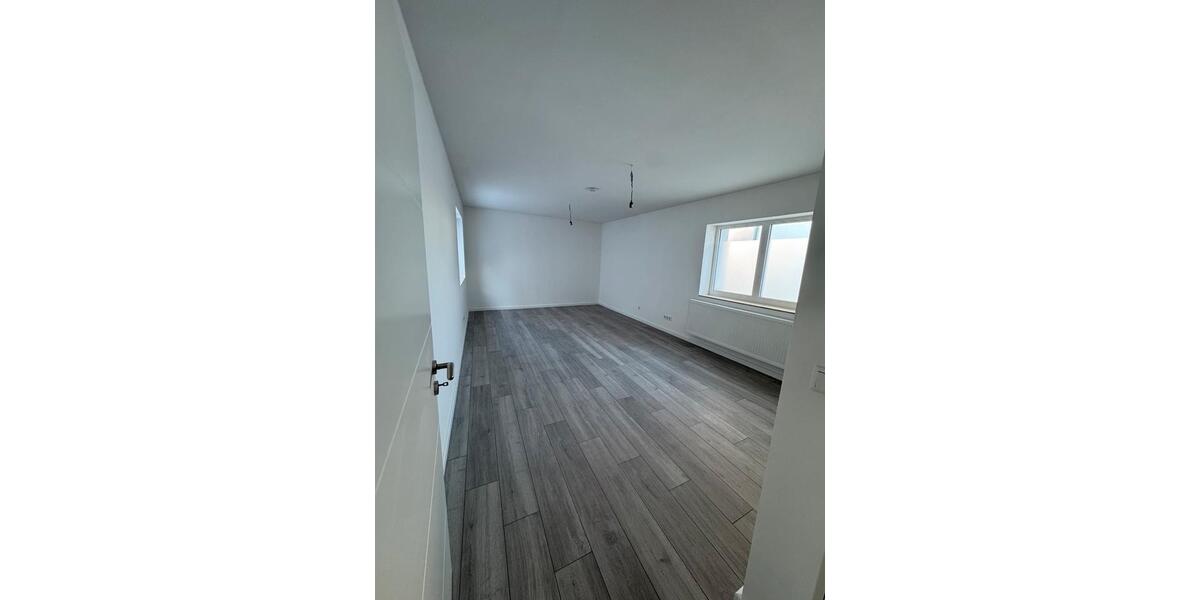 Erdgeschoßwohnung Geisenfeld - 3 Zimmer, 100 m&sup2;, 1.450&euro; | Angebot:24365608