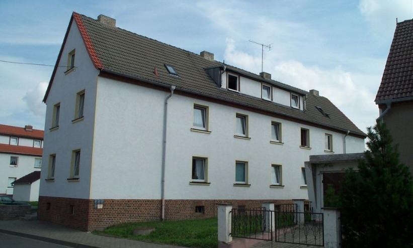 Dachgeschoßwohnung Güsten - 2 Zimmer, 30 m&sup2;, 200&euro; | Angebot:24520990