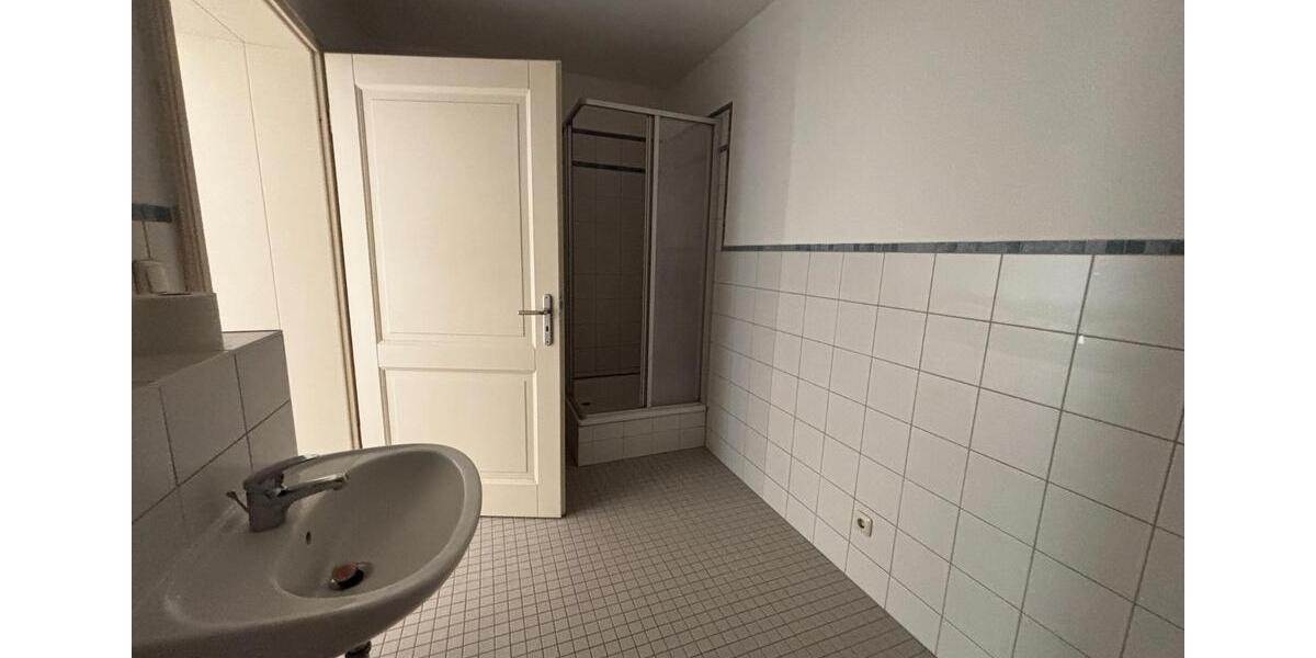 Etagenwohnung Greifswald - 3 Zimmer, 92 m&sup2;, 920&euro; | Angebot:26489172