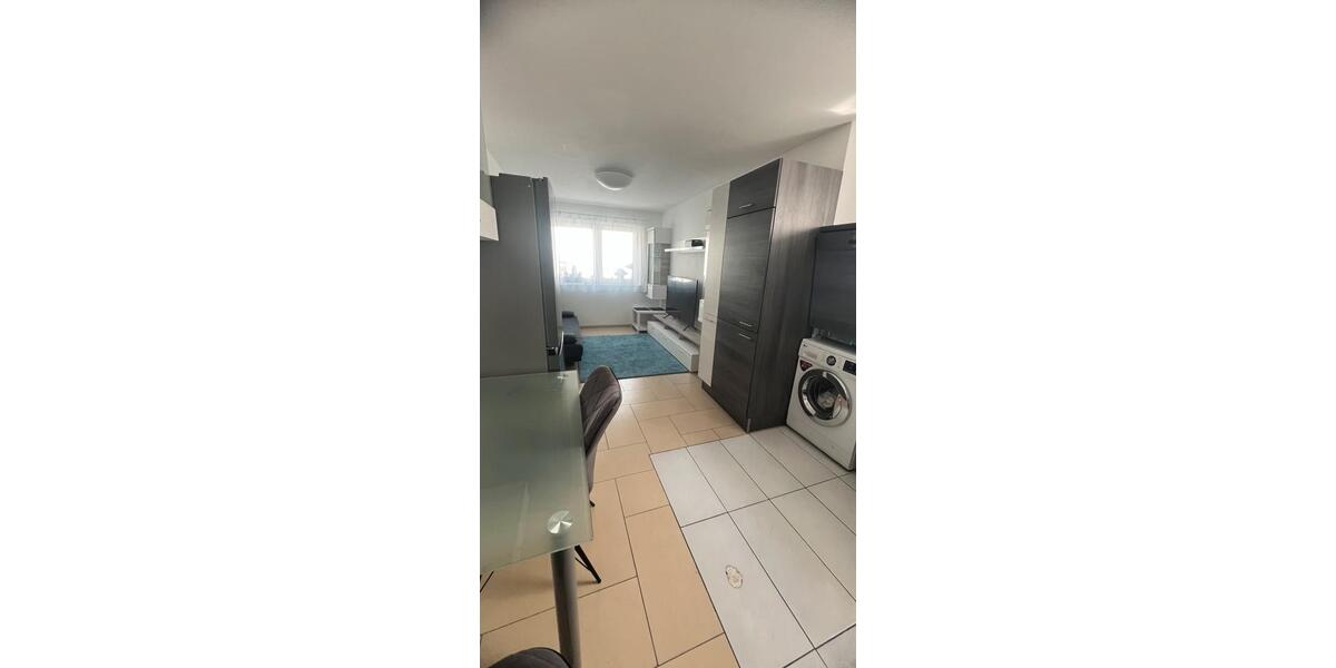 Schöne Wg Wohnung in Eggenstein möbliert 4 zimmer