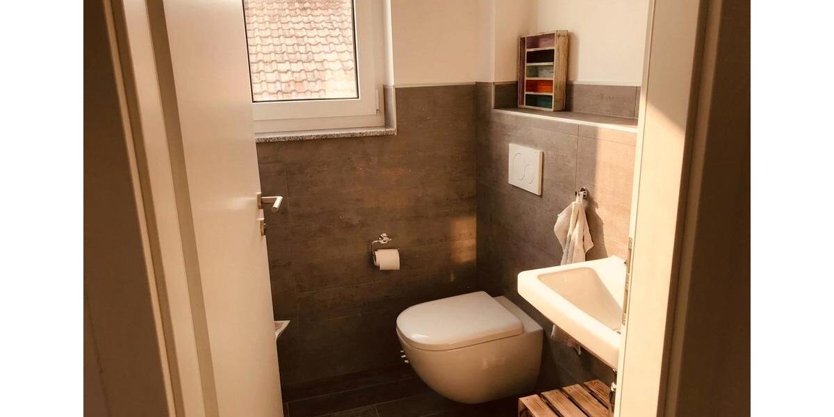 Dachgeschoßwohnung Neustadt an der Aisch - 3 Zimmer, 88 m&sup2;, 1.270&euro; | Angebot:26407168