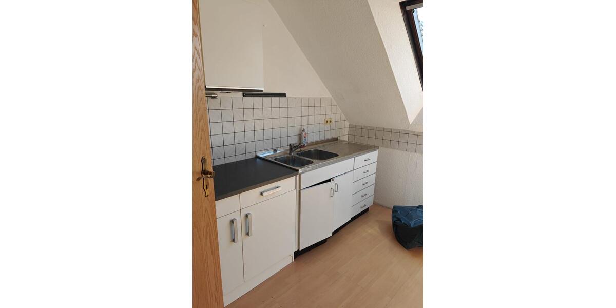 Dachgeschoßwohnung Albstadt - 3.5 Zimmer, 64 m&sup2;, 800&euro; | Angebot:24717660