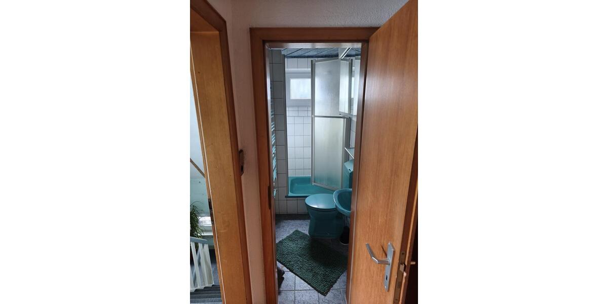 Dachgeschoßwohnung Plettenberg - 4 Zimmer, 68 m&sup2;, 450&euro; | Angebot:24743891
