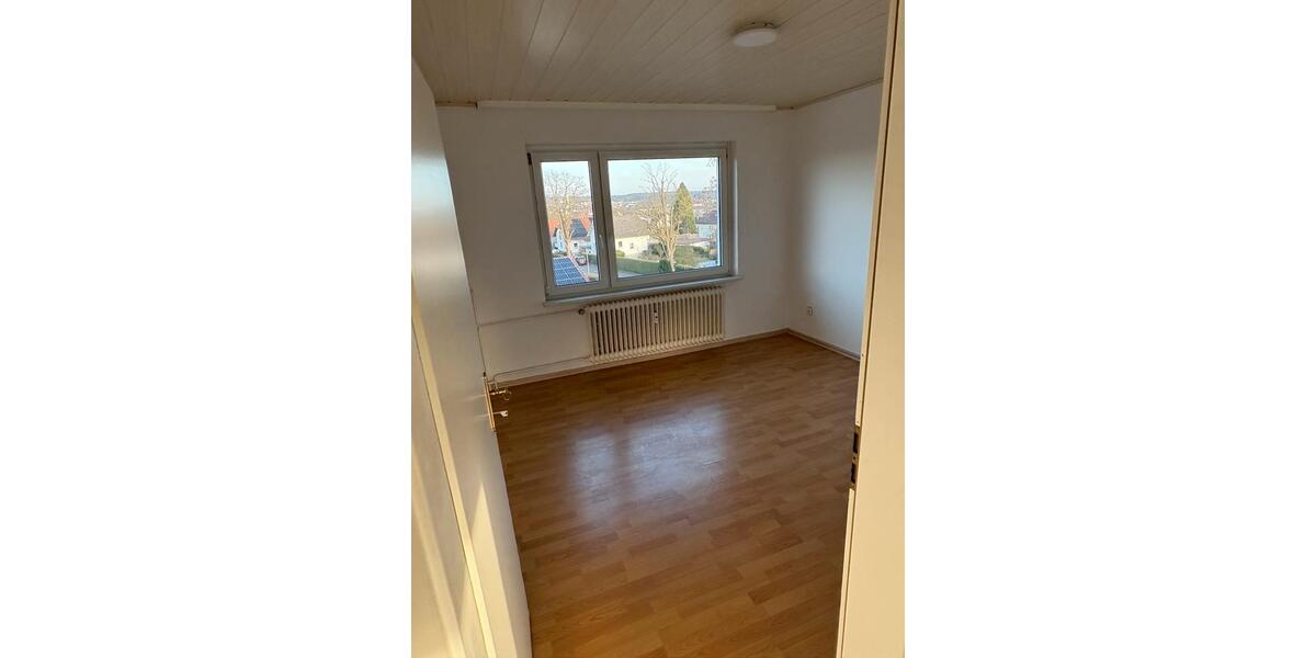 Etagenwohnung Stadtallendorf - 3 Zimmer, 68 m&sup2;, 800&euro; | Angebot:25613910