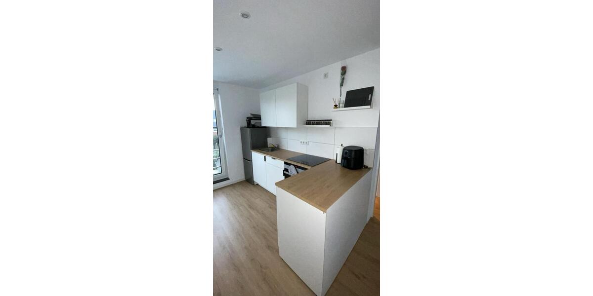 Dachgeschoßwohnung Langenfeld (Rheinland) - 2 Zimmer, 40 m&sup2;, 700&euro; | Angebot:26704965