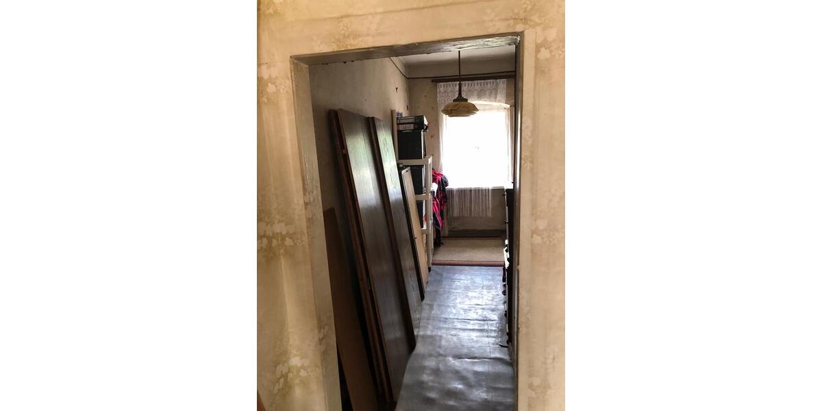 Reihenhaus Halle (Saale) - 10 Zimmer, 135 m&sup2;, 400&euro; | Angebot:25616087