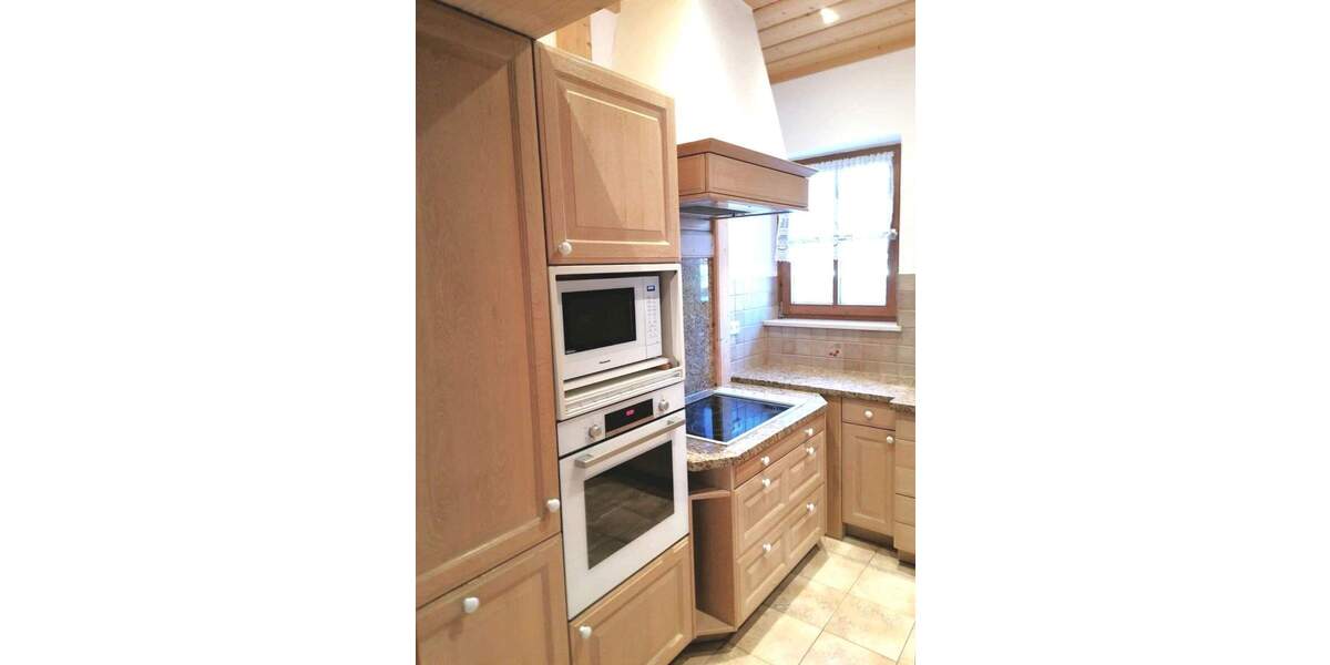 Sonnige Wohnung im 01. OG mit Kachelofen - 2 Zimmer- im OT Solla 2 zimmer