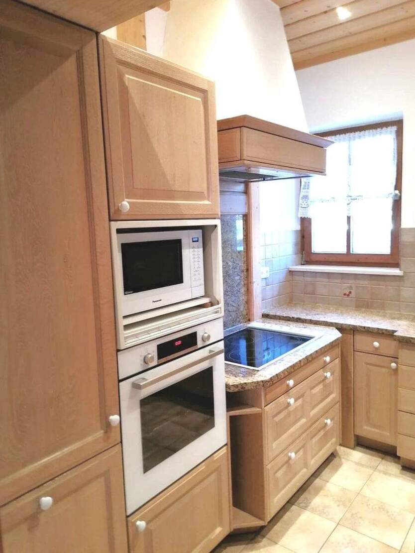 Sonnige Wohnung im 01. OG mit Kachelofen - 2 Zimmer- im OT Solla 2 zimmer