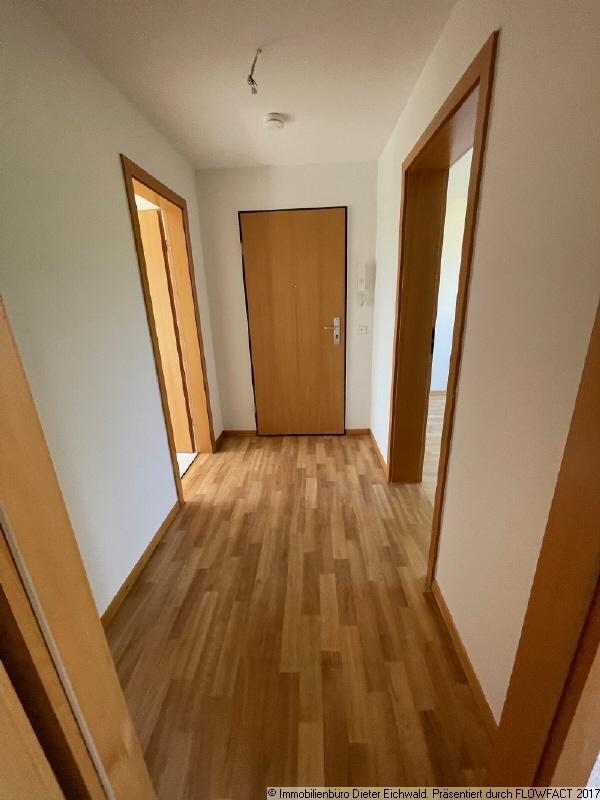 Gefunden! Praktische sonnige 2-Raum-Wohnung im DG