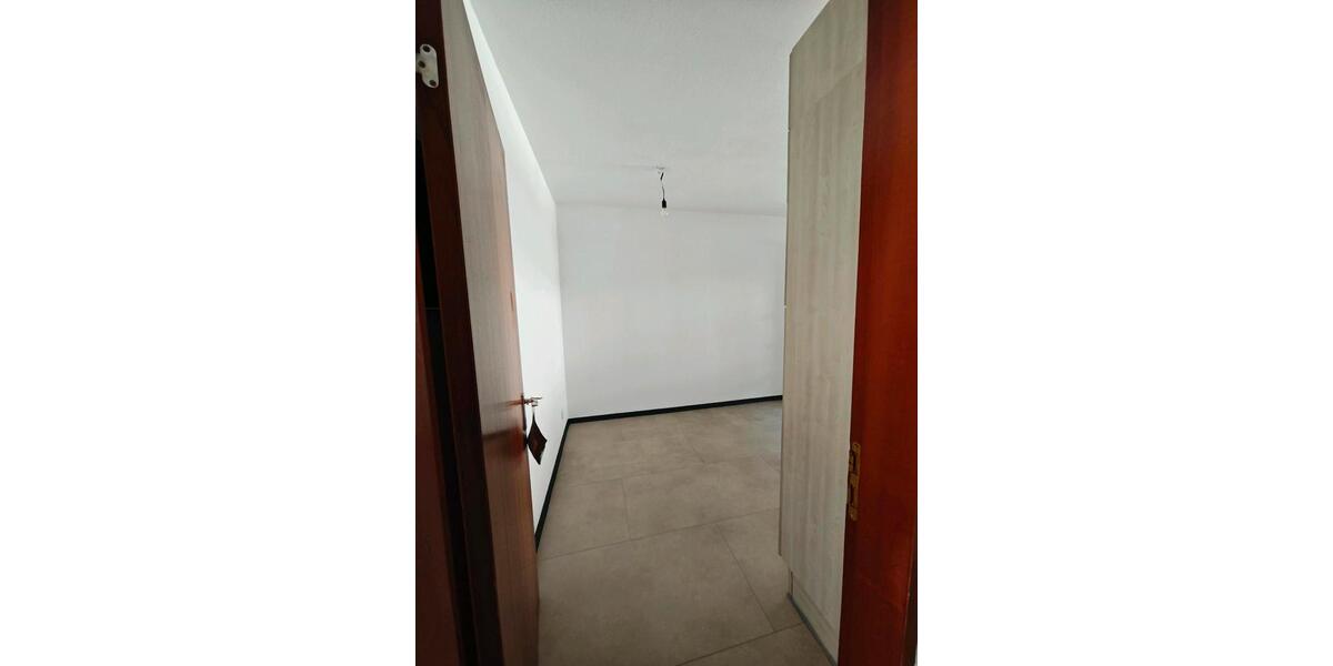 Erdgeschoßwohnung Donzdorf - 3 Zimmer, 102 m&sup2;, 1.060&euro; | Angebot:24831897