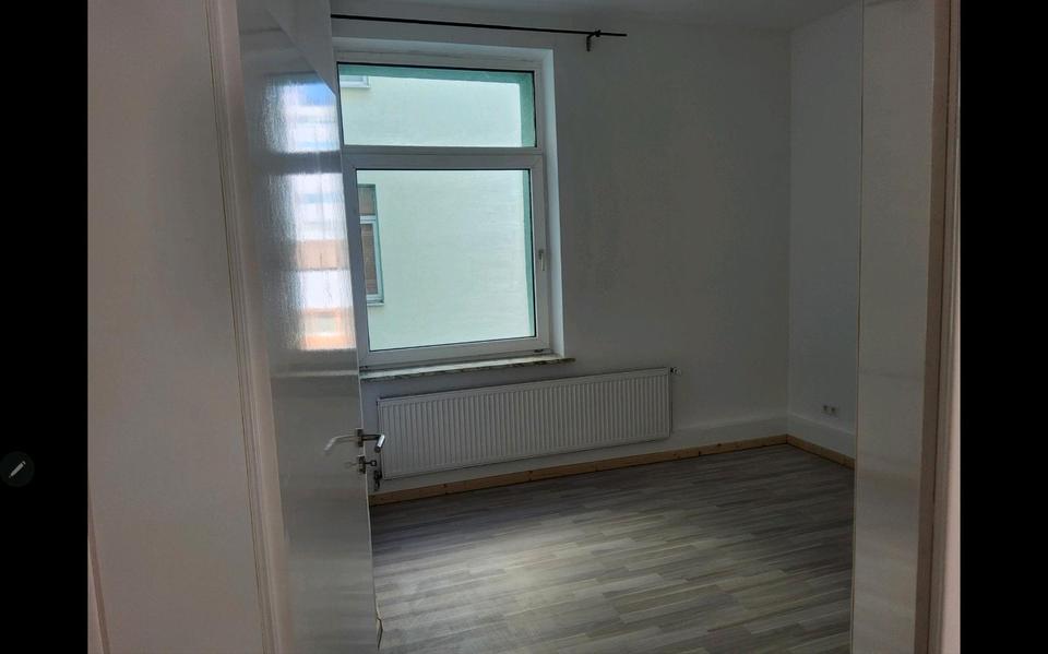 Etagenwohnung Hannover Nord - 4 Zimmer, 100 m&sup2;, 1.200&euro; | Angebot:24694965