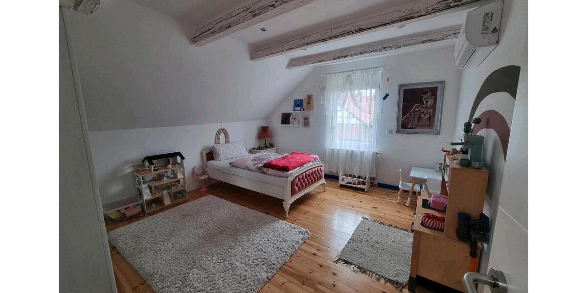 Doppelhaushälfte Wolfenbüttel Ahlum - 5 Zimmer, 200 m&sup2;, 1.500&euro; | Angebot:26051498