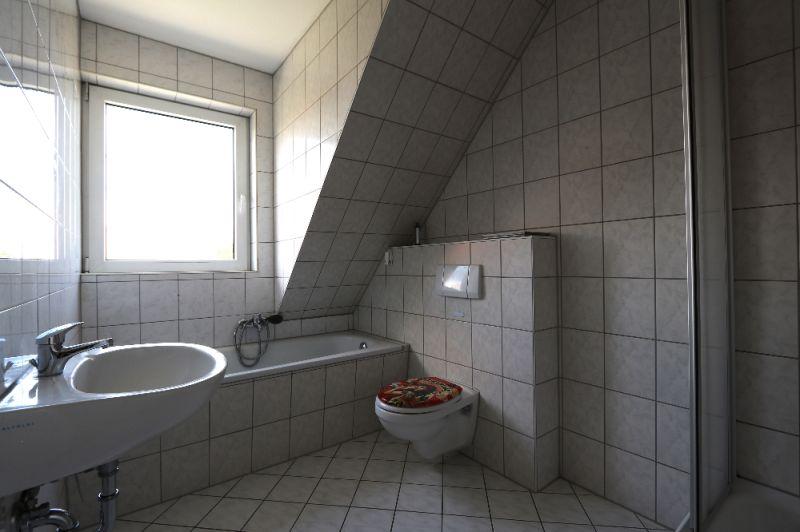 Etagenwohnung Ebersbach - 3 Zimmer, 84 m&sup2;, 415&euro; | Angebot:25791663