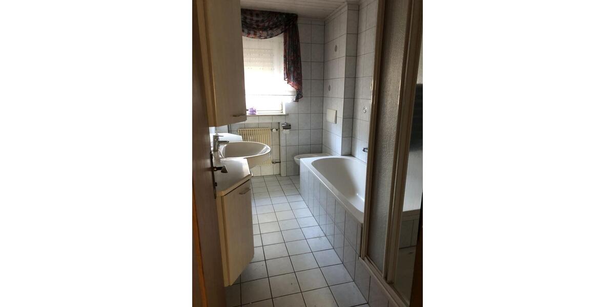 Erdgeschoßwohnung Markt Bibart - 5 Zimmer, 103 m&sup2;, 1.050&euro; | Angebot:26380414